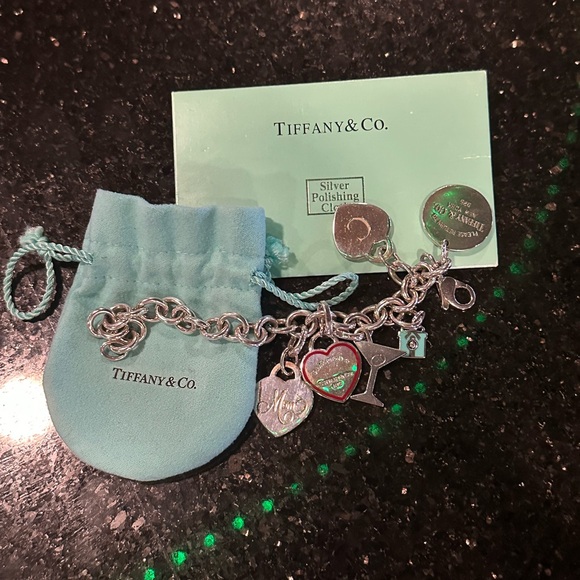 Tiffany & Co. Sterling Silver Charm Bracelet - with 6 charms - Picture 3 of 15